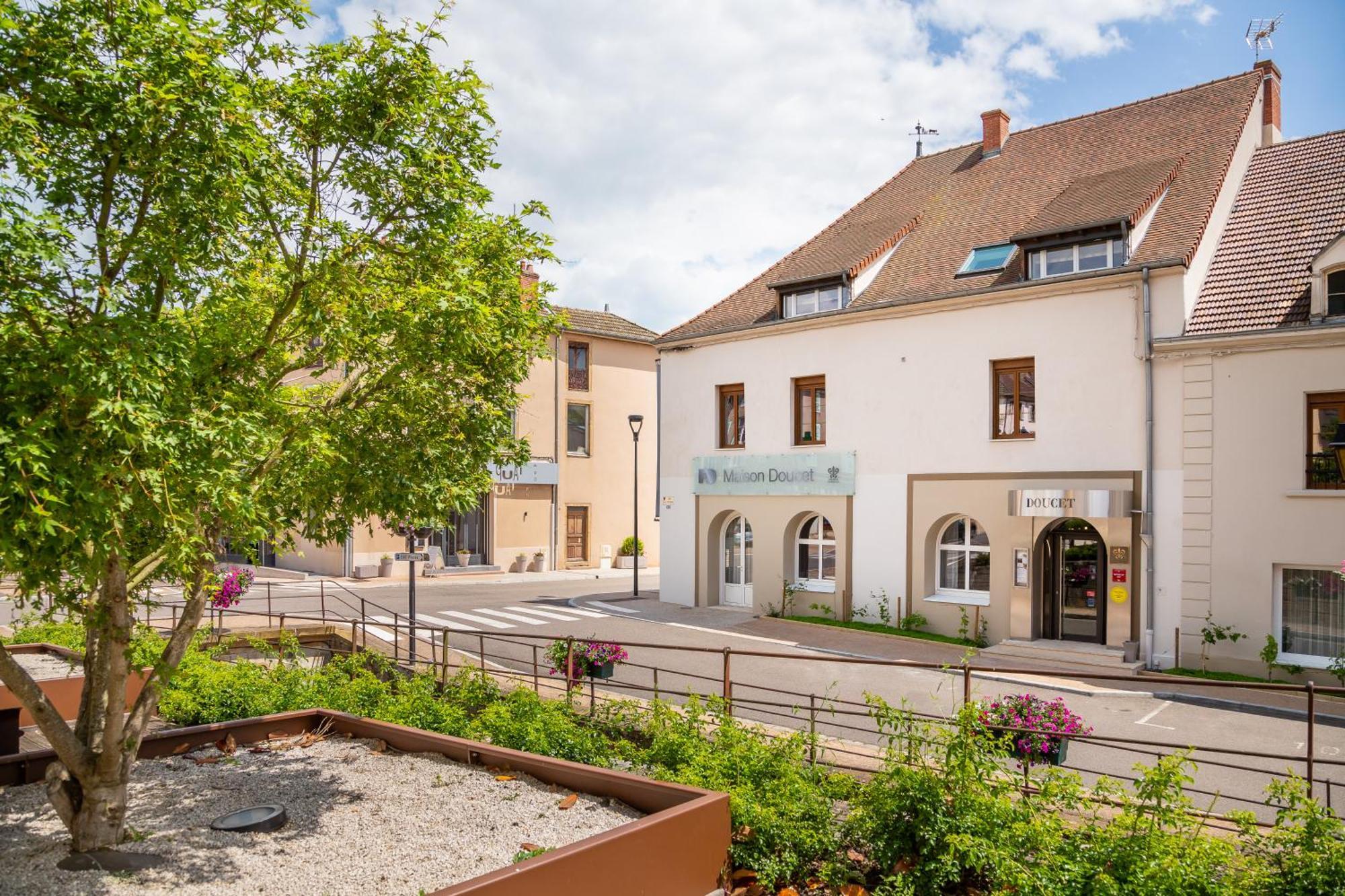 Maison Doucet - Relais & Chateaux Шарол Екстериор снимка